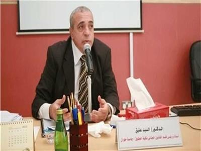 «قانوني» يطالب بتشديد الرقابة على الطرق السريعة