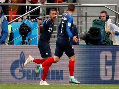 روسيا 2018| «مبابي» يؤهل فرنسا ويقصي بيرو في مباراة متكافئة «فيديو»