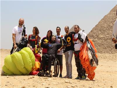 بالفيديو والصور| انطلاق مهرجان مصر الدولي الأول لـ«القفز الحر بالمظلات»