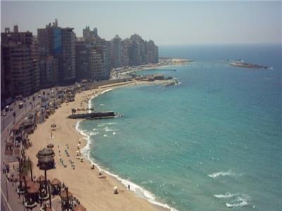 «للسياح فقط».. الإسكندرية تخصص شواطئ للزائرين الأجانب 