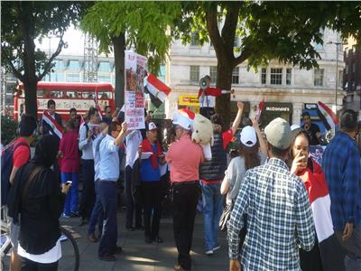 فيديو وصور| المصريون في لندن يحتفلون بذكرى ثورة 30 يونيو