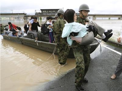 مقتل أكثر من 64 شخصا في اليابان بعد أمطار غير مسبوقة