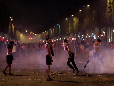 صور| وفيات وإصابات في احتفالات الجماهير الفرنسية باللقب المونديالي الثاني