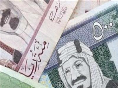 تعرف على «سعر الريال السعودي» في 5 بنوك