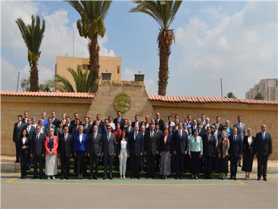 وزيرة السياحة تلتقي أعضاء التمثيل العسكري المرشحين للعمل بالسفارات