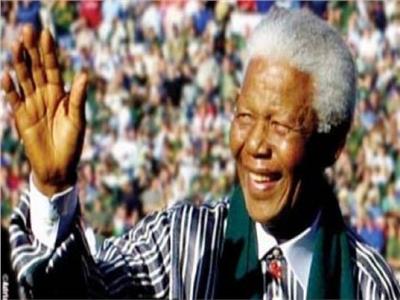 «جدي مانديلا» أحدث مؤلفات ابنة المناضل الإفريقي الراحل في ذكرى مولده 