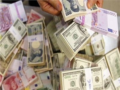ننشر أسعار العملات الأجنبية بعد تثبيت «الدولار الجمركي» بالموانئ