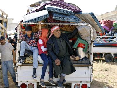 «العودة الطوعية».. حلم السوريين بين مقصلة الاقتصاد وسندان الإرهاب