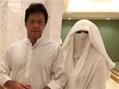 «نقاب» زوجة رئيس وزراء باكستان يثير الجدل بين مؤيد ومعارض