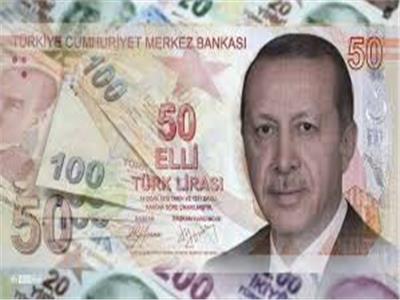 الليرة التركية تواصل تراجعها أمام الدولار وتخسر 40% من قيمتها