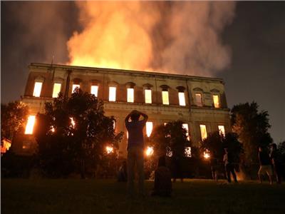 النيران تبتلع سنوات من الحضارة بالبرازيل.. وتقارير تكشف: المتحف ضحية أزمة البلاد