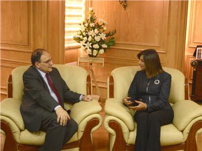 «مكرم» تلتقي سفير أرمينيا بالقاهرة لبحث الاحتفاء بالجالية الأرمينية