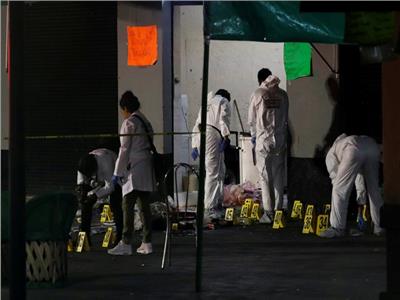 مقتل وإصابة 13 شخص في تبادل إطلاق نار بالمكسيك