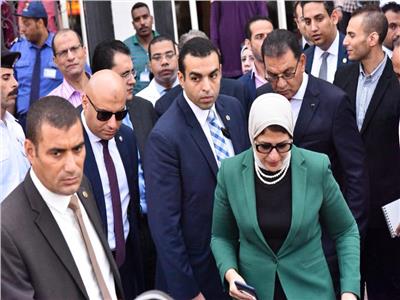 وزيرة الصحة تتفقد مستشفى الزيتون في زيارة تجاهلت الصحافة