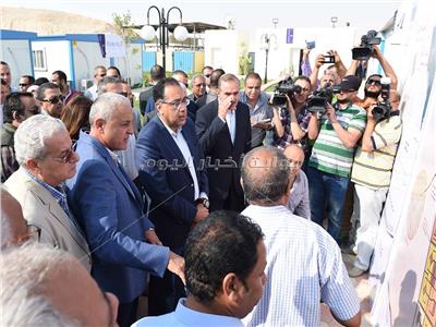 رئيس الوزراء يتفقد محطة صرف صحى «قرية إسكندرية» التحرير بأسيوط