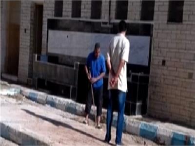 مدير مدرسة مرسى مطروح: ما فعلته من تنظيف «من طبيعة عملي»