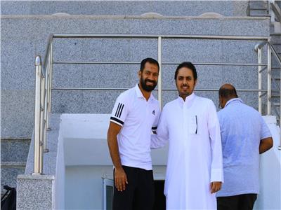«أبو جريشة» و «عبد ربه» يتفقدا ملعب الكويت الرئيسي