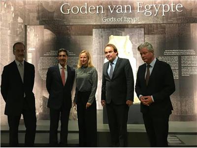 سفير مصر في هولندا يفتتح معرض «الآلهة المصرية» بـ500 قطعة أثرية