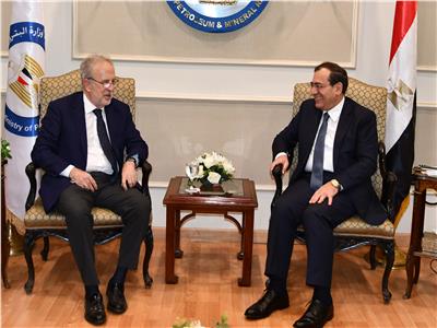 وزير البترول يبحث مع سفير أسبانيا خطوات تحويل مصر لمركز إقليمي للطاقة