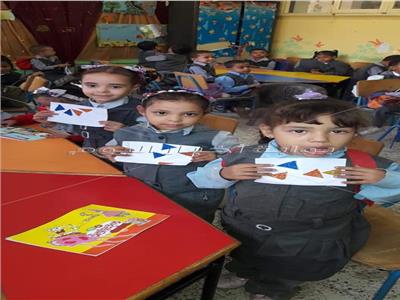 مدرسة نجع عايد بدون معلمة لغة إنجليزية 