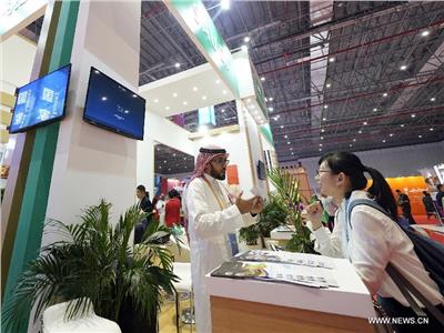 الأجنحة العربية تبهر الزائرين في معرض الصين الدولي للواردات