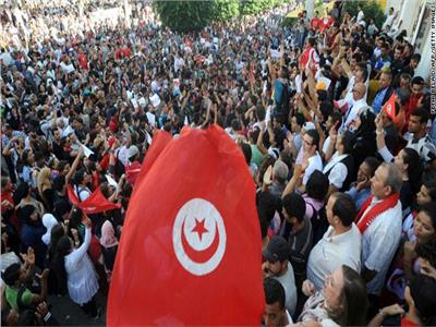 إضراب عام في تونس بعد رفض الحكومة رفع الأجور