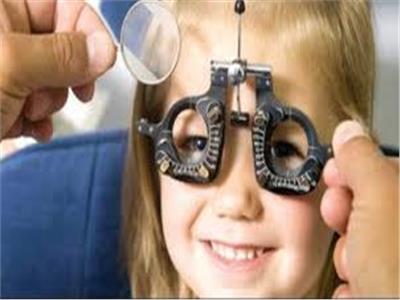 فيديو| استشاري يكشف أهمية الفحص المبكر للحفاظ على عيون الأطفال