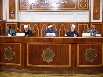 «الأحكام الشرعية بين الثابت والمتغير» بملتقى هيئة كبار العلماء
