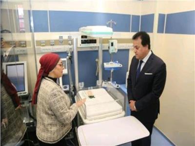 صور| وزير التعليم العالي يفتتح مشروع غرف العزل للقلب بمستشفى أبو الريش