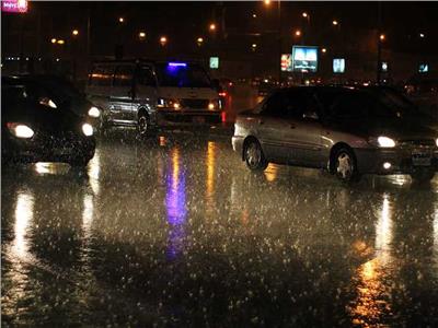 أمطار غزيرة على عدد من المحافظات وانقطاع الكهرباء