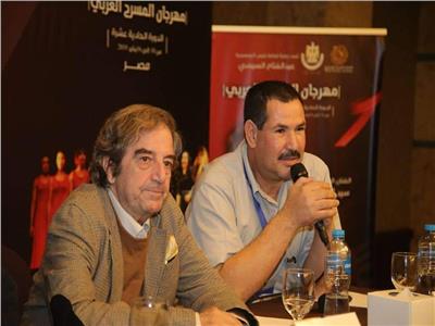 أحمد أقومي: المسرح الجزائري ولد سياسيًا ملتزمًا