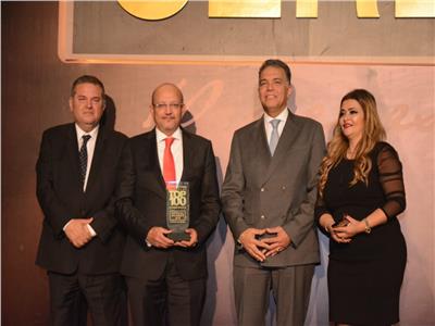بنك قناة السويس يحصل على تكريم أفضل 100 شركة عاملة بالسوق المصري