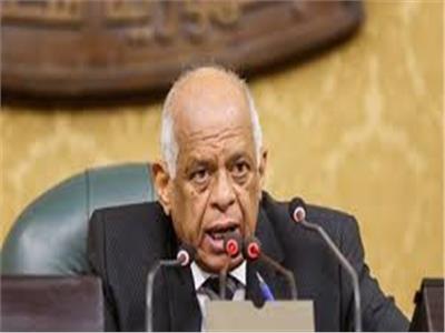 عبد العال يهدد النواب برفع الجلسة البرلمانية.. تعرف على السبب