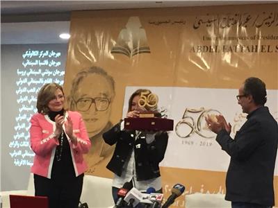 ليلى علوي: معرض الكتاب أكثر من رائع ويليق بمصر