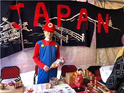سفير اليابان يشارك في مهرجان «إيجي كون» 