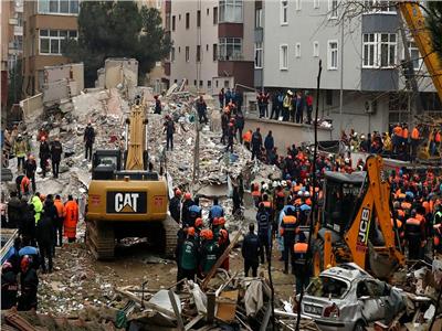 ارتفاع عدد قتلى انهيار مبنى في اسطنبول لـ21