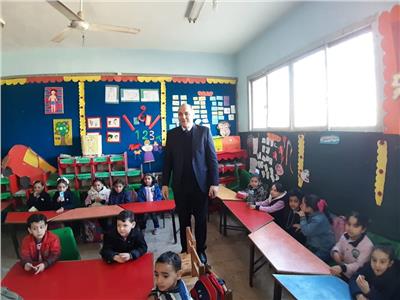 مدير تعليم القاهرة يتفقد مدارس إدارة حلوان التعليمية