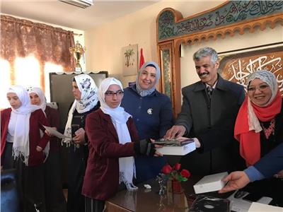 بدء توزيع «تابلت التعليم» على طلاب شمال سيناء