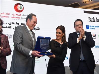 وزيرا الاستثمار والاتصالات يشاركان في ملتقى الأعمال المصري اللبناني