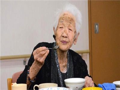 مسنة يابانية تدخل موسوعة «جينيس» كأكبر معمرة في العالم بـ116 عاما