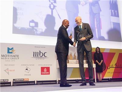 بالصور| «MBC» تمنح «ستيف هارفي» جائزة الترفيه العالمي