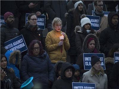 صور| بـ«الشموع» كندا تتظاهر تضامناً مع ضحايا مسجد نيوزيلاندا 