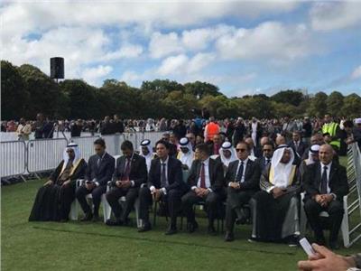 سفيرنا بنيوزيلندا يشارك في مراسم دفن الشهداء المصريين بحادث المسجديّن