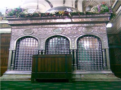 «السيدة زينب»| مسجد تستجاب فيه الدعوات.. وجمعة: إنكار وجود قبرها «جهل»