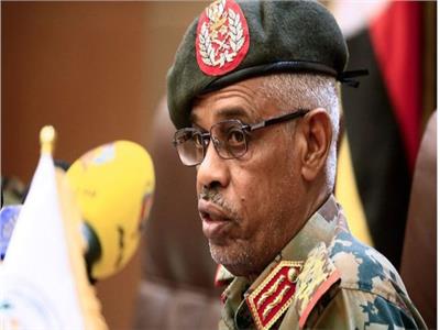 التلفزيون السوداني: وزير الدفاع بن عوف رئيسا للمجلس العسكري الانتقالي