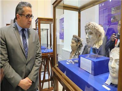 افتتاح معرض «تونا الجبل» بالمتحف المصري
