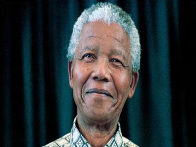 مانديلا.. رمز نضال جنوب إفريقيا للعدل والمساواة