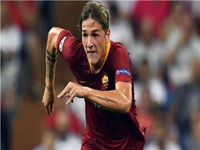 «لاستامبا» الإيطالية: يوفنتوس يبدأ التحرك لضم زانيولو لاعب روما
