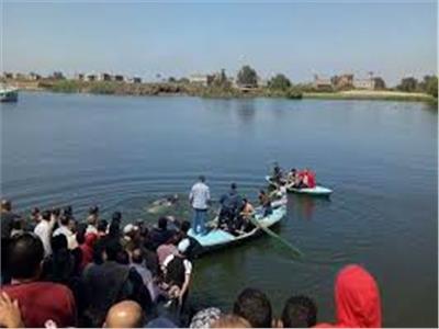 الهجرة تتواصل مع سفير مصر في روسيا بعد حادث غرق 3 مصريين