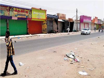 المعارضة السودانية تعلن تعليق العصيان المدني ورفع الإضراب